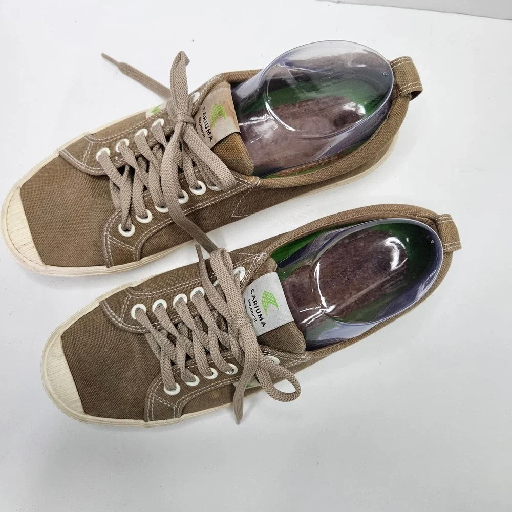 Cariuma Oca Low Taupe Olive Green Canvas Sneakers W9.5 M8 Shoes‎